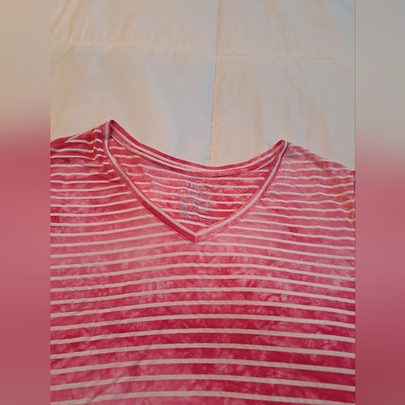 Women's T-Shirt Size 2X 20-22 Terra & Sky Pink & White - Picture 4 of 6